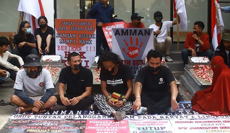Mogok Makan Protes Dugaan Pelanggaran HAM Mafia Tambang yang Rugikan Warga Sumbawa Barat - Bagian 2