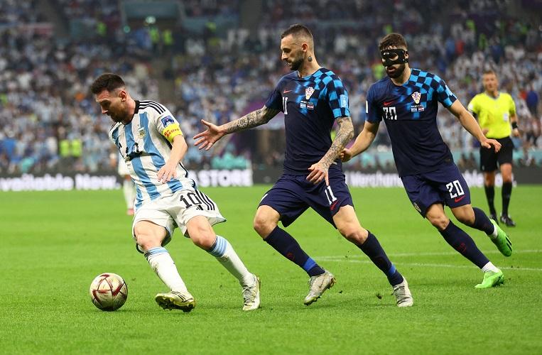 Messi Bikin Gol Argentina Unggul 2 0 Dari Kroasia Di Babak Pertama