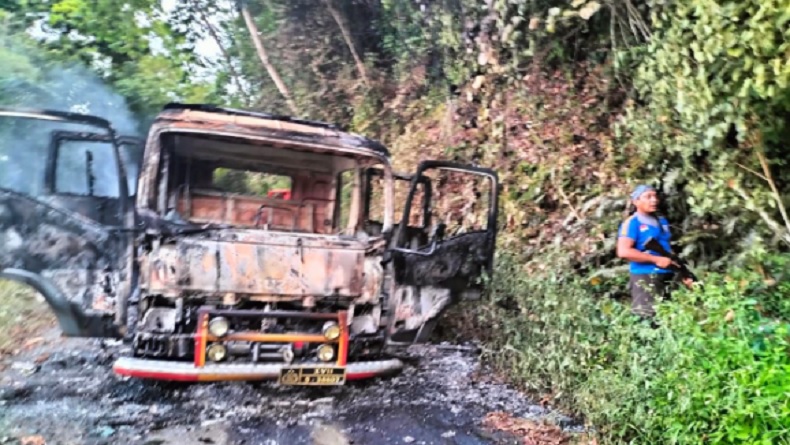 Kronologi Kontak Tembak di Yapen Papua, Polisi Diserang KKB dari Atas Bukit