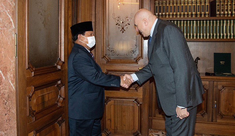 Prabowo Temui Menhan Italia Bahas Transfer Teknologi hingga Modernisasi Alutsista - Bagian 1