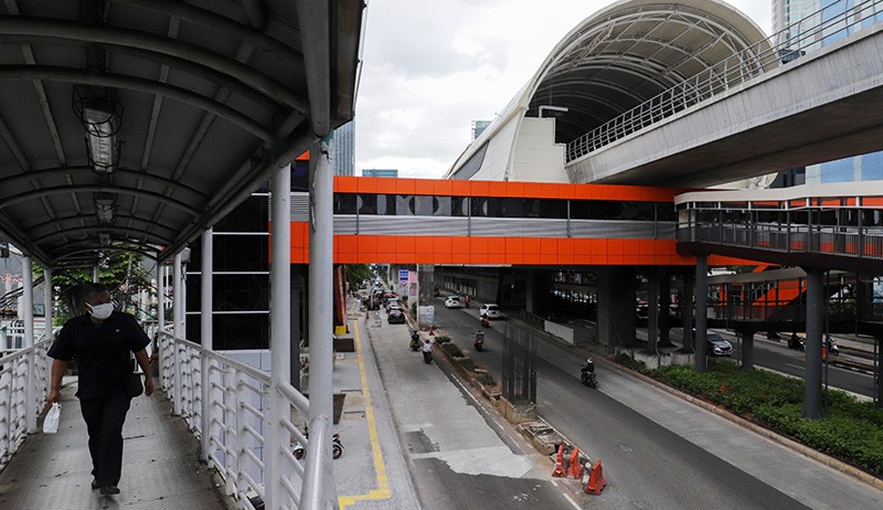 Penampakan Stasiun LRT Rasuna Said Terintegrasi dengan Transjakarta - Bagian 4