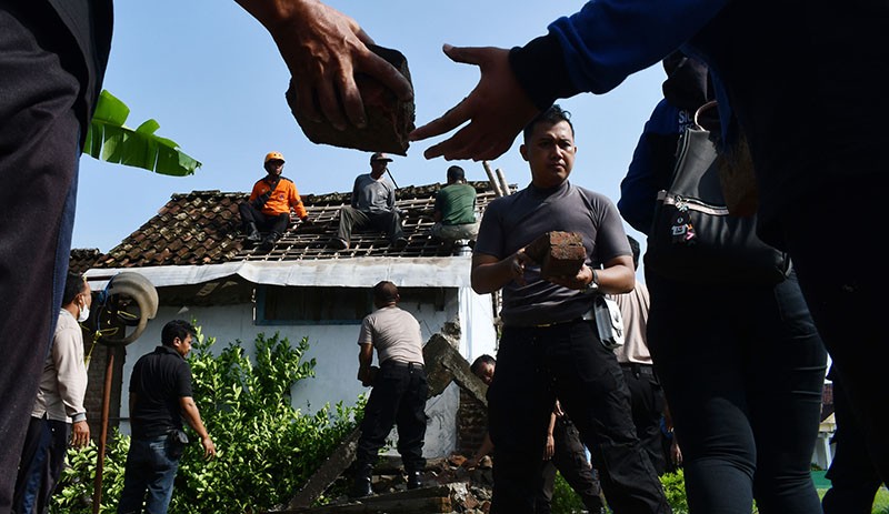 Rumah Warga Sidomulyo Madiun Rusak Diterjang Angin Puting Beliung - Bagian 2
