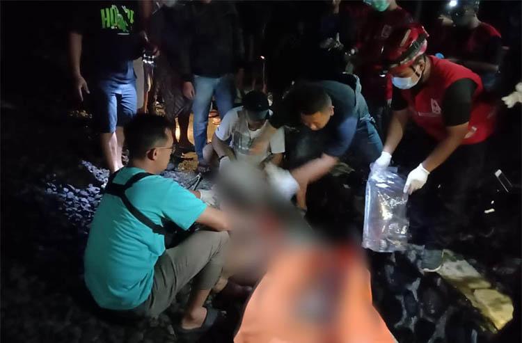 title Korban Laka Kereta di Sentolo Kulonprogo Teridentifikasi, Polisi: Tinggalkan Surat Wasiat Korban Laka Kereta di Sentolo Kulonprogo Teridentifikasi, Polisi: Tinggalkan Surat Wasiat