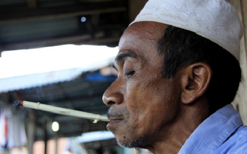 Mengenal Rokok Jontal Khas Sumbawa, Terbuat dari Daun Lontar Beraroma Kuat