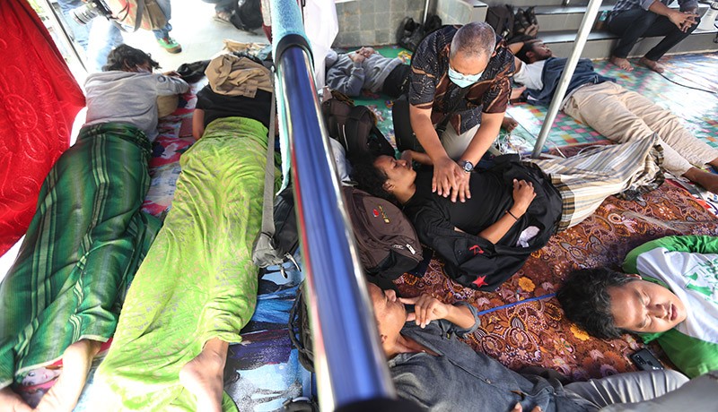 Kritis, 5 Peserta Mogok Makan Protes Mafia Tambang Dilarikan ke Rumah Sakit - Bagian 3