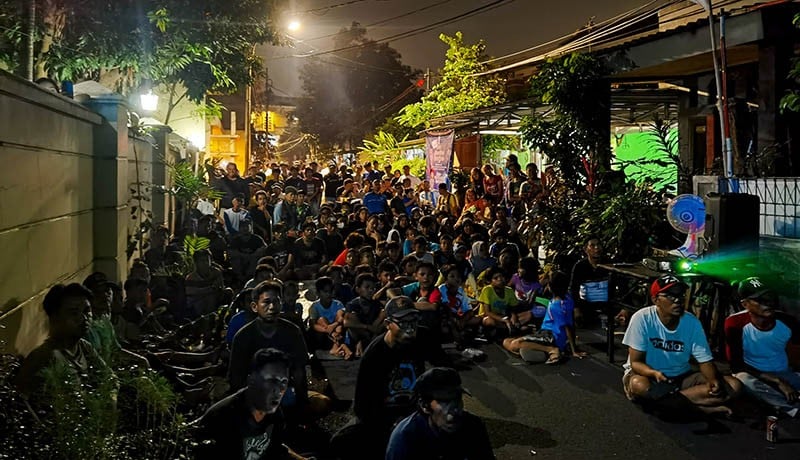 Antusiasme Warga Nobar Piala Dunia yang Digelar Pemuda Perindo  - Bagian 3