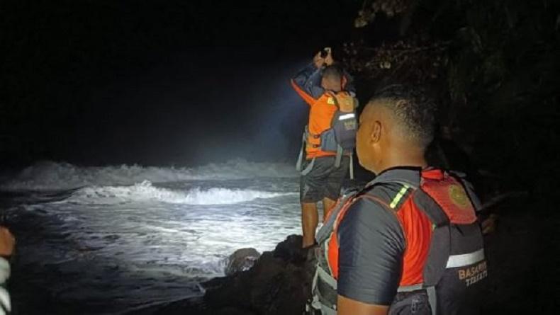 Rekreasi ke Pantai Dorpedu, Mahasiswa di Ternate Hilang Tenggelam