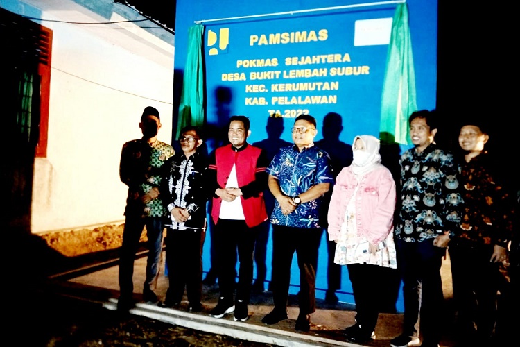 title Bupati Pelalawan Hadiri Pembukaan HUT Transmigrasi ke-35 Desa Bukit Lembah Subur Bupati Pelalawan Hadiri Pembukaan HUT Transmigrasi ke-35 Desa Bukit Lembah Subur