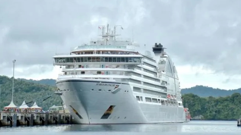 Kapal Pesiar MV Seabourn Encore Kunjungi Sabang Aceh
