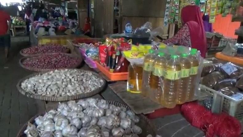 Harga Kebutuhan Pokok Di Kendal Naik Jelang Nataru, Bawang Merah Paling ...