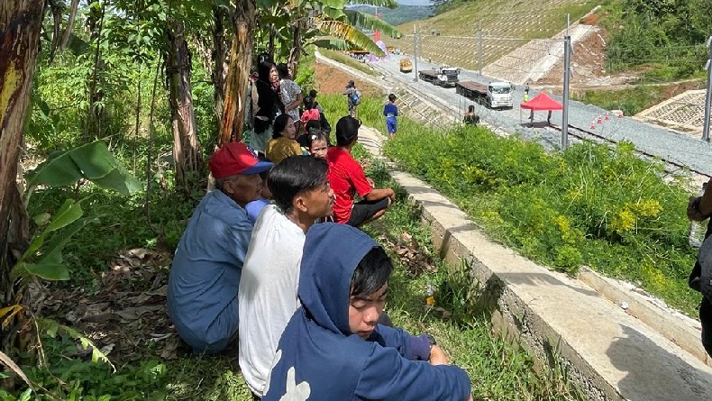 Lokasi Kecelakaan Kereta Teknis KCJB di Padalarang KBB Jadi Wisata Dadakan Warga