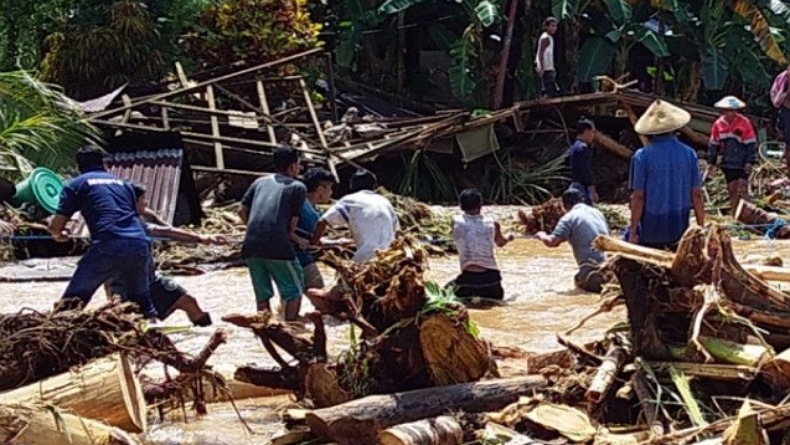 Kejaksaan Sangihe Tahan 3 ASN Tersangka Korupsi Dana Bencana Alam Tahun 2020