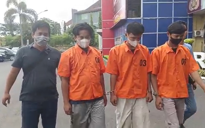 Diringkus Polisi, Ini Wajah 3 Pencuri Puluhan Motor di Sukarami Palemnbang 