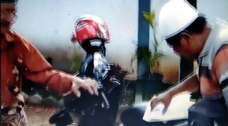 Warga Kendal Ini Tak Bisa Cairkan Bansos gegara Terganjal Rekomendasi Desa