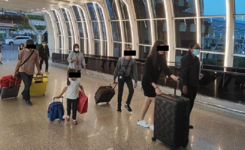 Masuk Vila Tanpa Izin, 5 Bule Moldova Diusir dari Bali Termasuk 2 Anak-Anak