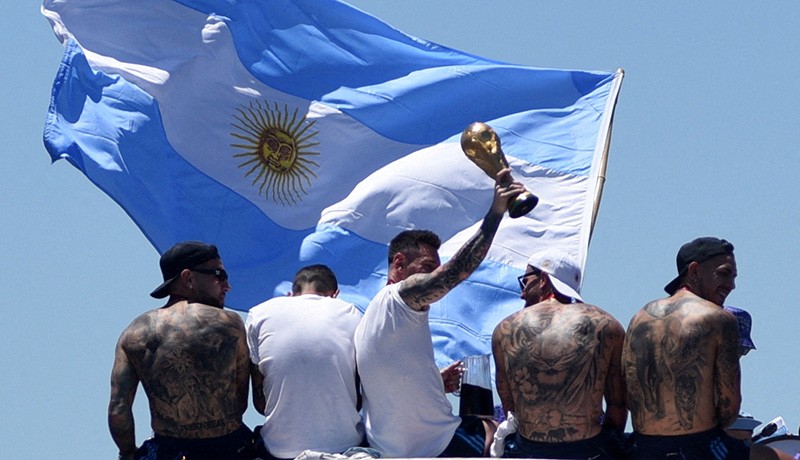 Jutaan Rakyat Argentina Sambut Lionel Messi dkk Bawa Trofi Piala Dunia - Bagian 1