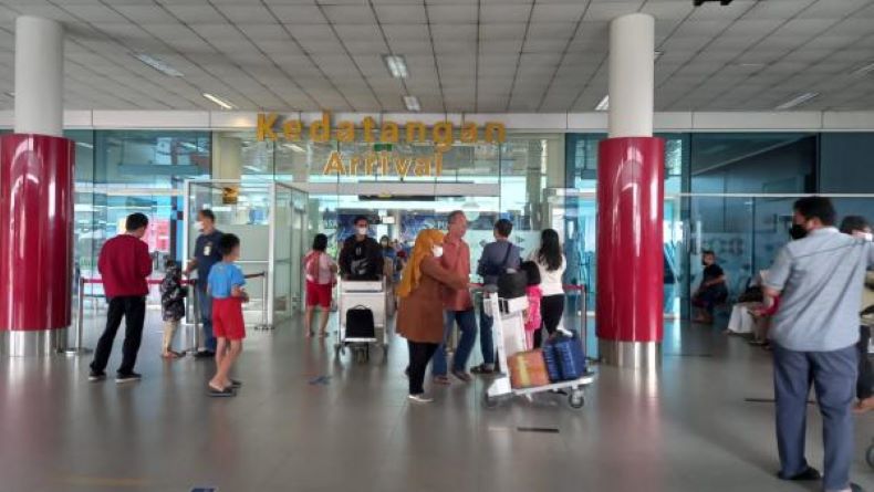 H-3 Natal, Penumpang di Bandara Bandara Depati Amir Pangkalpinang Melonjak 20 Persen 