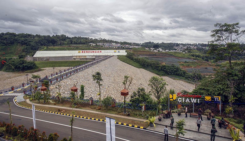 Penampakan Bendungan Kering Pertama di Indonesia sebagai Pengendali Banjir Jakarta - Bagian 1