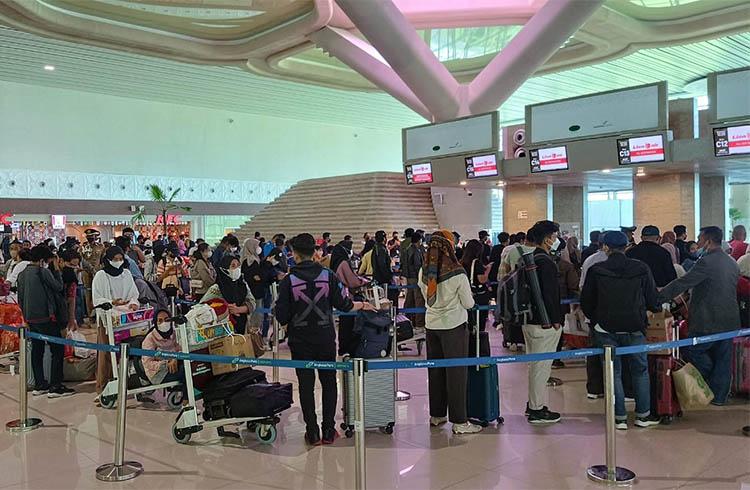 Arus Mudik Nataru di Bandara YIA Diprediksi Besok, Perkiraan Penumpang 15.000 Orang