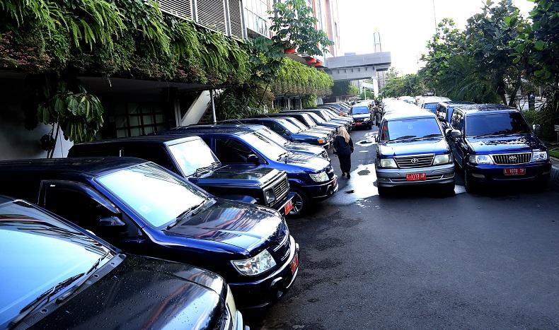 Mulai 2023 Kendaraan Operasional Pemkot Surabaya Diganti Motor Listrik 