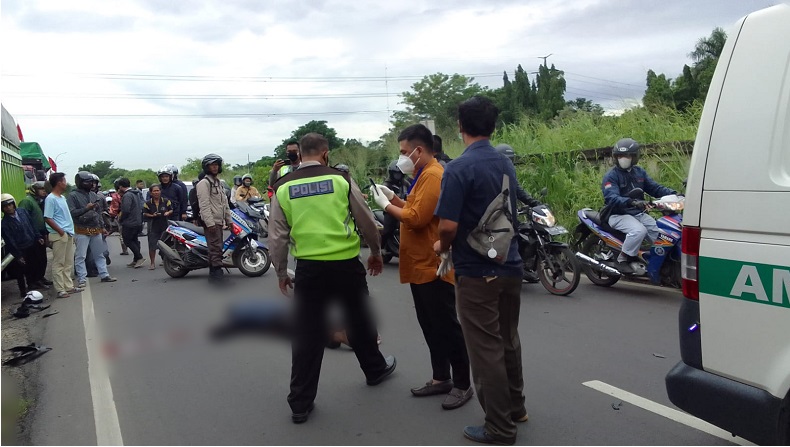 3 Motor Tabrakan Beruntun Di Bekasi 1 Orang Tewas