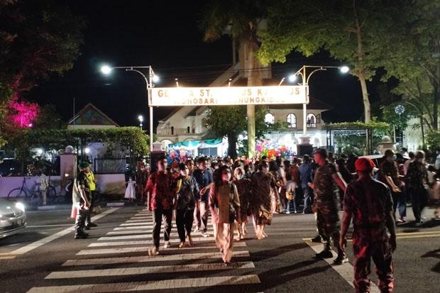 Misa Natal di Gunungkidul, Petugas Periksa Barang Bawaan Setiap Jemaat yang Hadir
