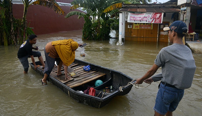 3.046 Rumah di Kota Makassar Terendam Banjir - Bagian 2