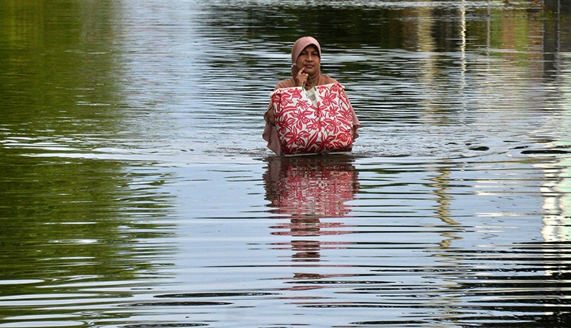 3.046 Rumah di Kota Makassar Terendam Banjir - Bagian 1