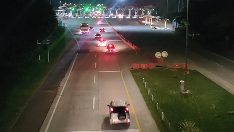 Tol Cipali Ruas Palimanan Cirebon Ramai Lancar dari Kedua Arah 