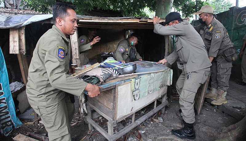 Normalisasi Sungai, Penghuni Kampung 1001 Malam Direlokasi - Bagian 2