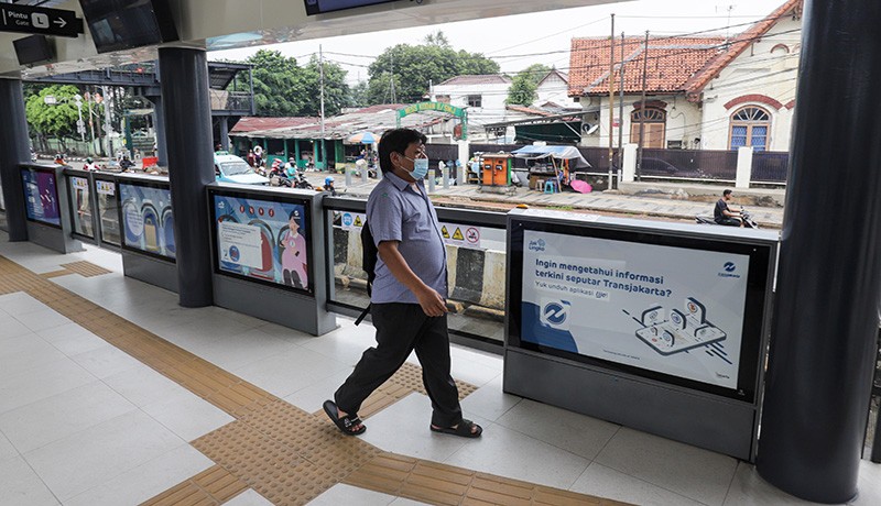 Halte Bus TransJakarta Matraman Baru Terhubung dengan Stasiun - Bagian 4