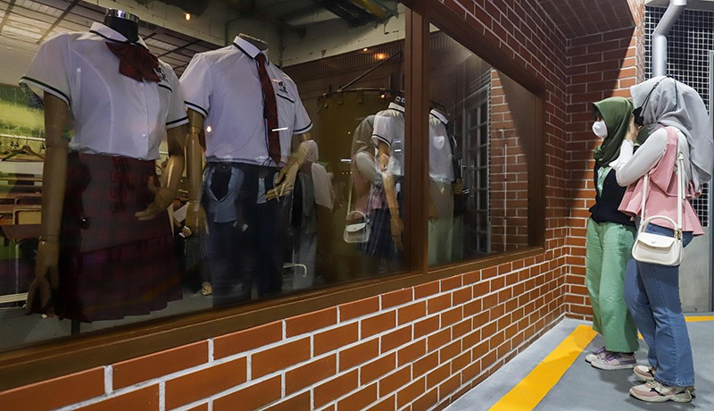 Pusat Perbelanjaan Bernuansa Korea Selatan - Bagian 5