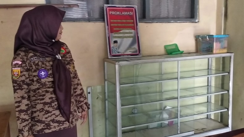 SDN Cadangpinggan 2 Indramayu Dibobol Pencuri, 1.300 Buku Pelajaran Raib
