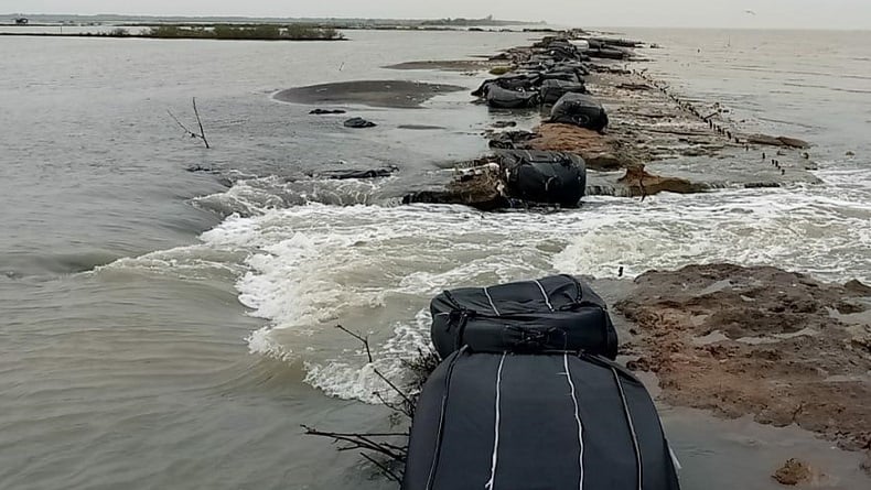 Banjir Rob Mengganas Di Karawang, BPBD Minta Masyarakat Waspada