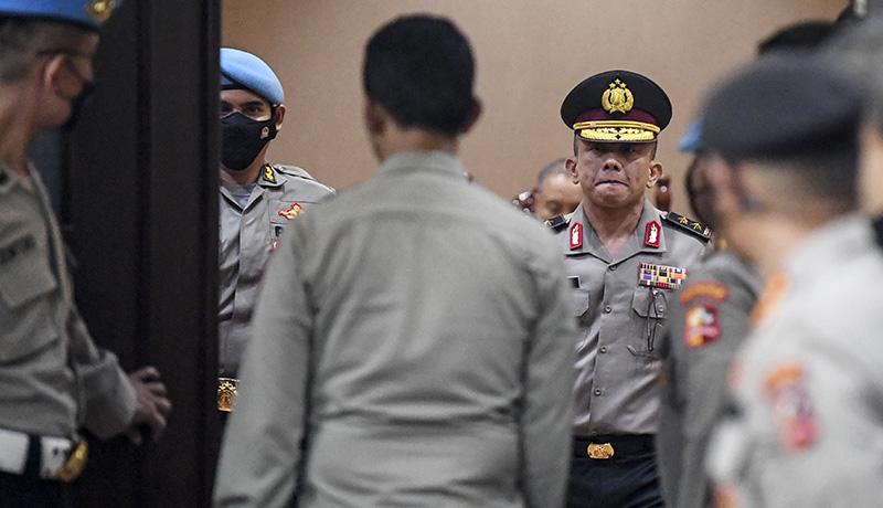 Foto Kaleidoskop 2022: Ade Armando Babak Belur hingga Ferdi Sambo Dipecat - Bagian 2