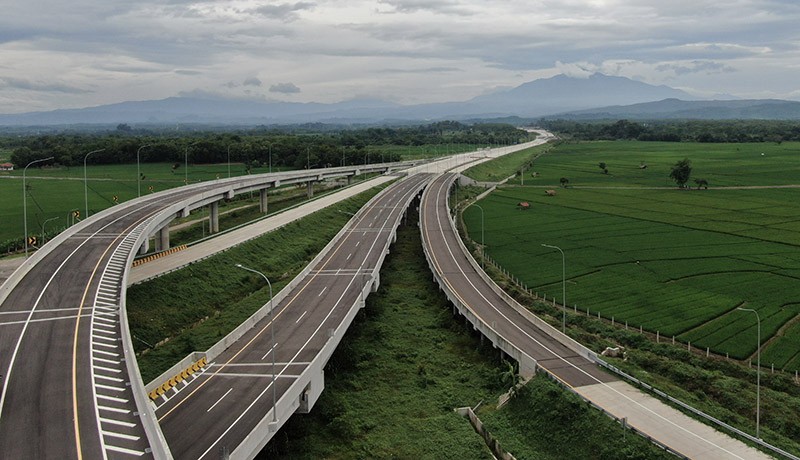 Tol Cisumdawu Beroperasi Penuh Maret 2023, Ridwan Kamil: Bandung-Cirebon Cukup 1 Jam