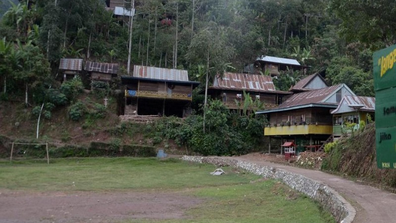 title Melihat Desa Bone-bone, Daerah yang Bebas Asap Rokok Melihat Desa Bone-bone, Daerah yang Bebas Asap Rokok