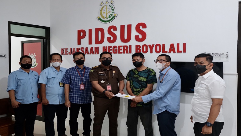 DJP Jawa Tengah II Serahkan Tersangka Kasus Perpajakan ke Kejari Boyolali