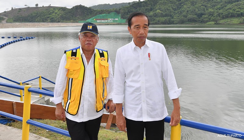 Potret Presiden Jokowi dan Menteri Basuki Resmikan Bendungan Beringin Sila  - Bagian 1
