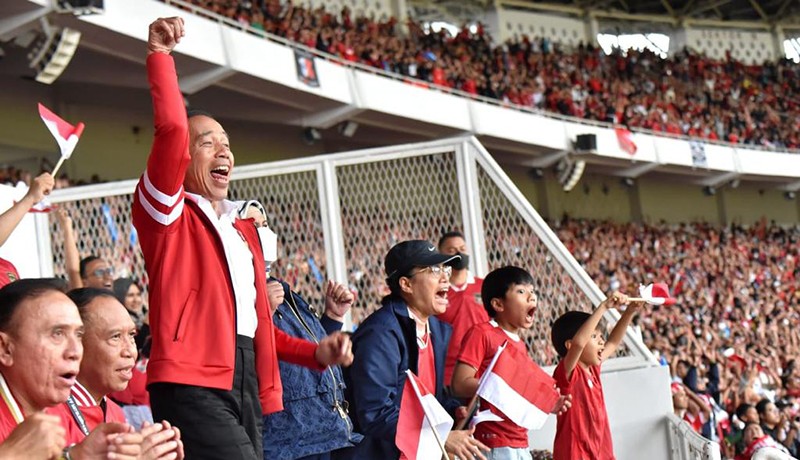 Ekspresi Presiden Jokowi Berteriak saat Marc Klok Ciptakan Gol - Bagian 3