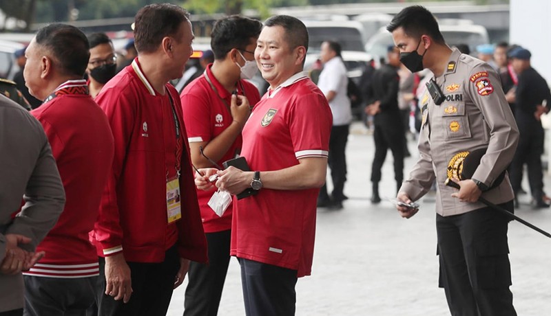 Duduk Sejajar dengan Jokowi, HT Nonton Timnas Indonesia vs Thailand - Bagian 4