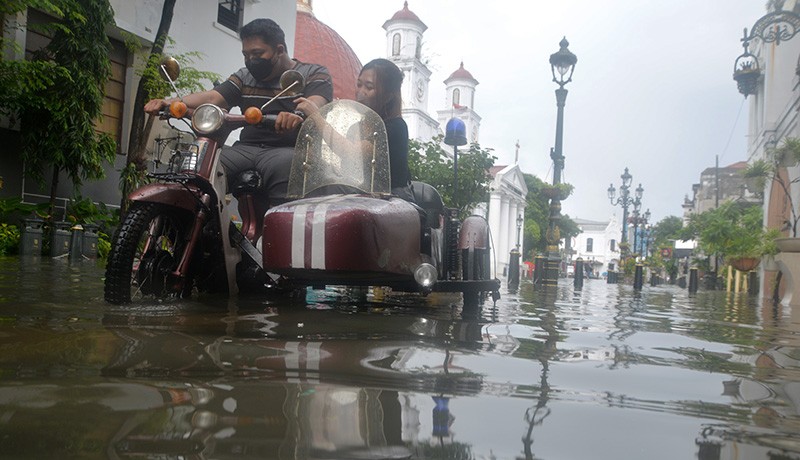 Foto-Foto Kota Lama Semarang Terendam Banjir  - Bagian 4