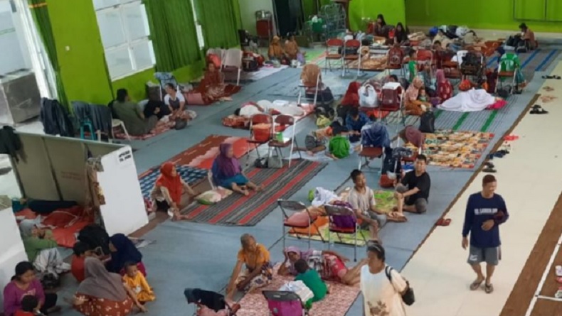 title Banjir Jateng, Ratusan Warga Kudus Mulai Mengungsi Banjir Jateng, Ratusan Warga Kudus Mulai Mengungsi