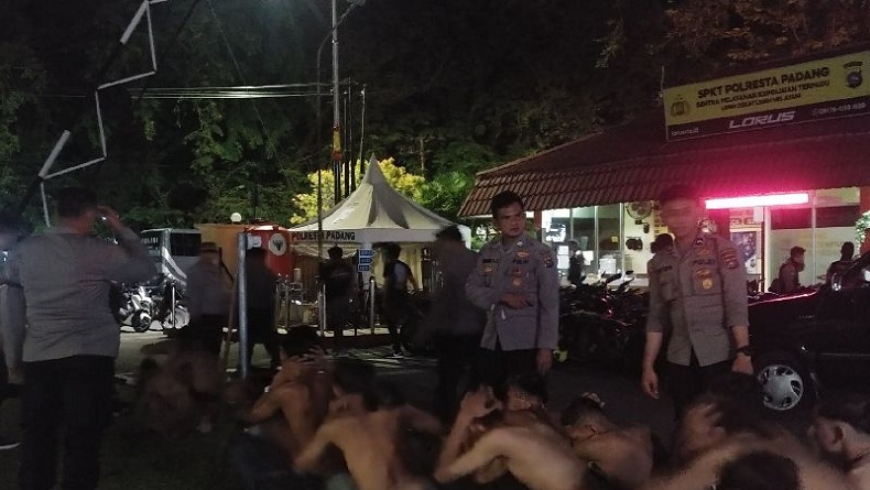 26 Remaja Padang Hendak Tawuran di Malam Tahun Baru Ditangkap, 2 di Antaranya Bawa Parang