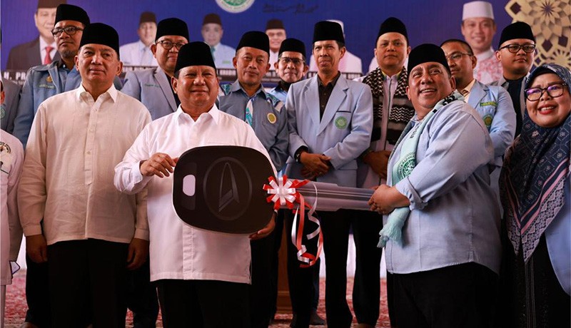 Bantuan Mobil Pemelihara Masjid dari Prabowo Tiba di Papua Barat - Bagian 2