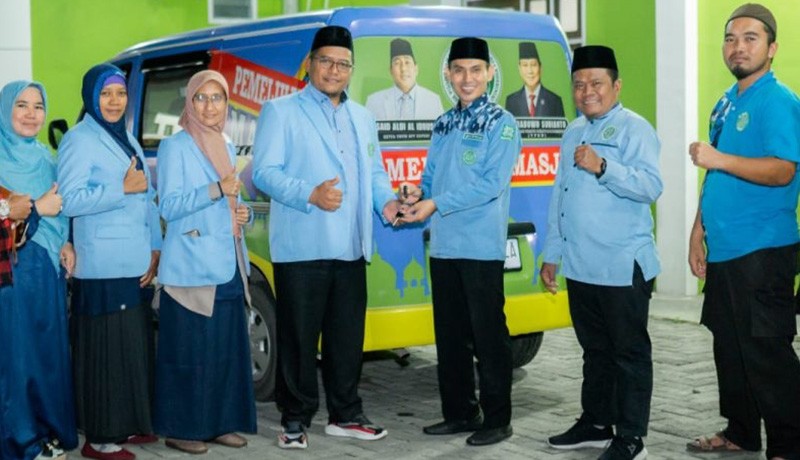 Bantuan Mobil Pemelihara Masjid dari Prabowo Tiba di Papua Barat - Bagian 1