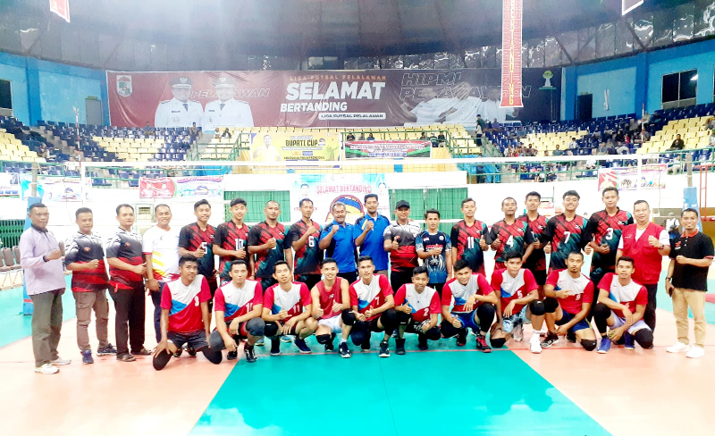 Ketua KONI Pelalawan Tutup Bupati Cup Turnamen Bola Voli Pelalawan 2022