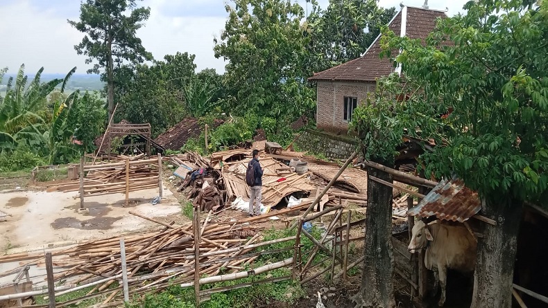 Ratusan Rumah Di Sukoharjo Rusak Diterjang Angin Kencang