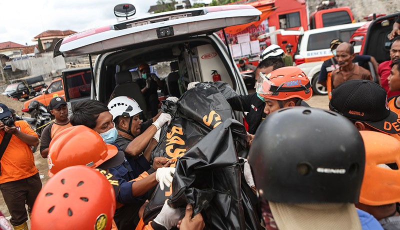2 Orang Meninggal Tertimbun Longsor Proyek Perumahan di Sleman - Bagian 2
