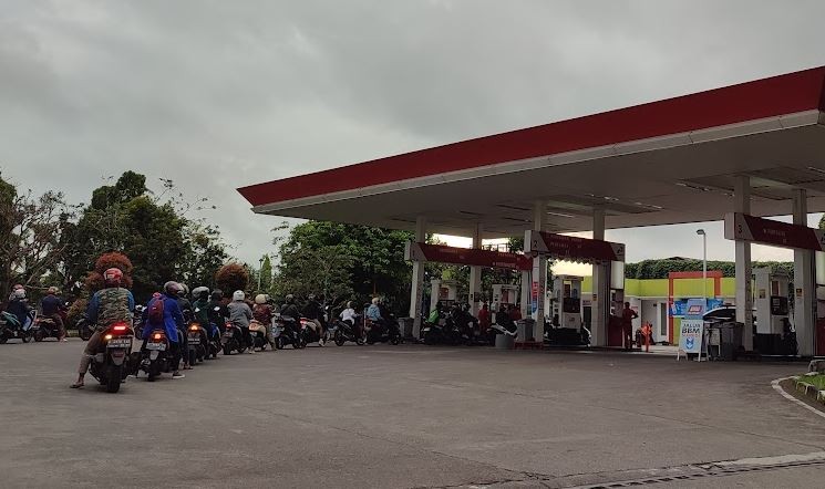 Harga Pertamax Turun, Warga Sukabumi Mulai Tinggalkan Pertalite
